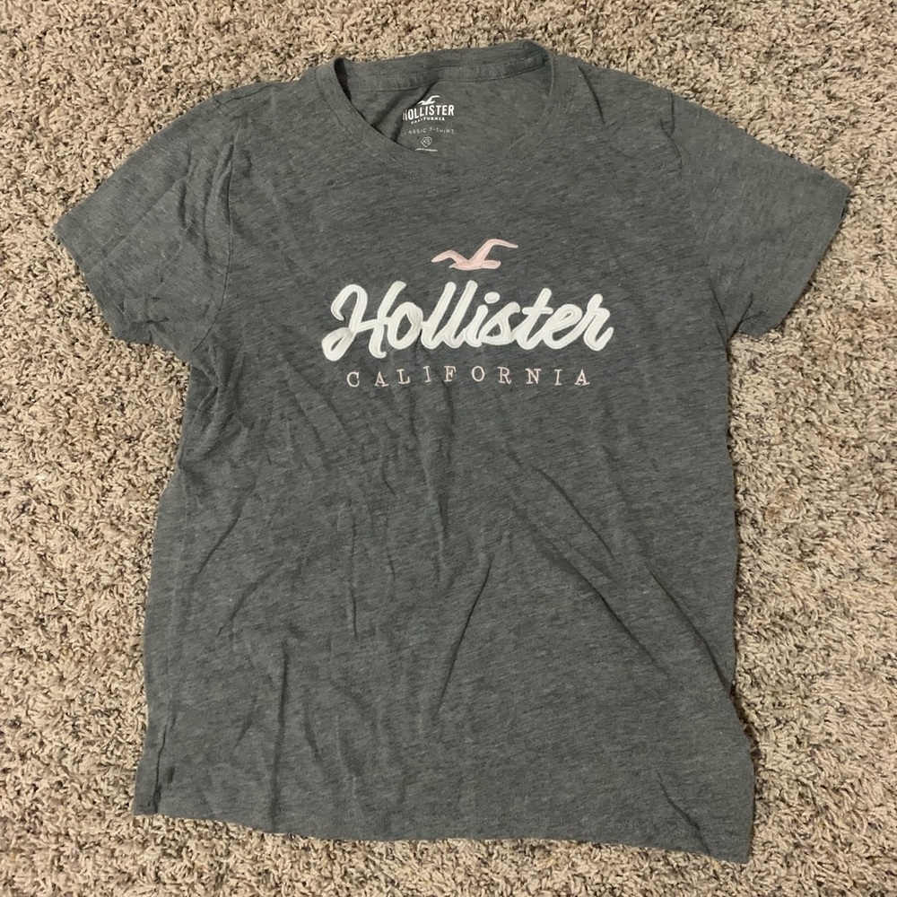 hollister top, size XS, slightly worn